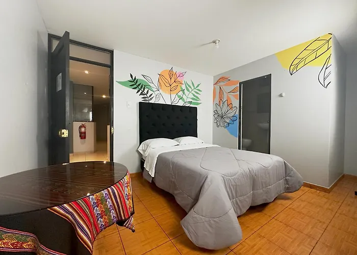 Llama Llama - Mystic Hostel